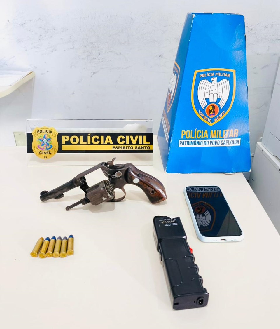 Leia mais sobre o artigo Operação prende quatro suspeitos e apreende arma durante ação contra o tráfico em Nova Venécia