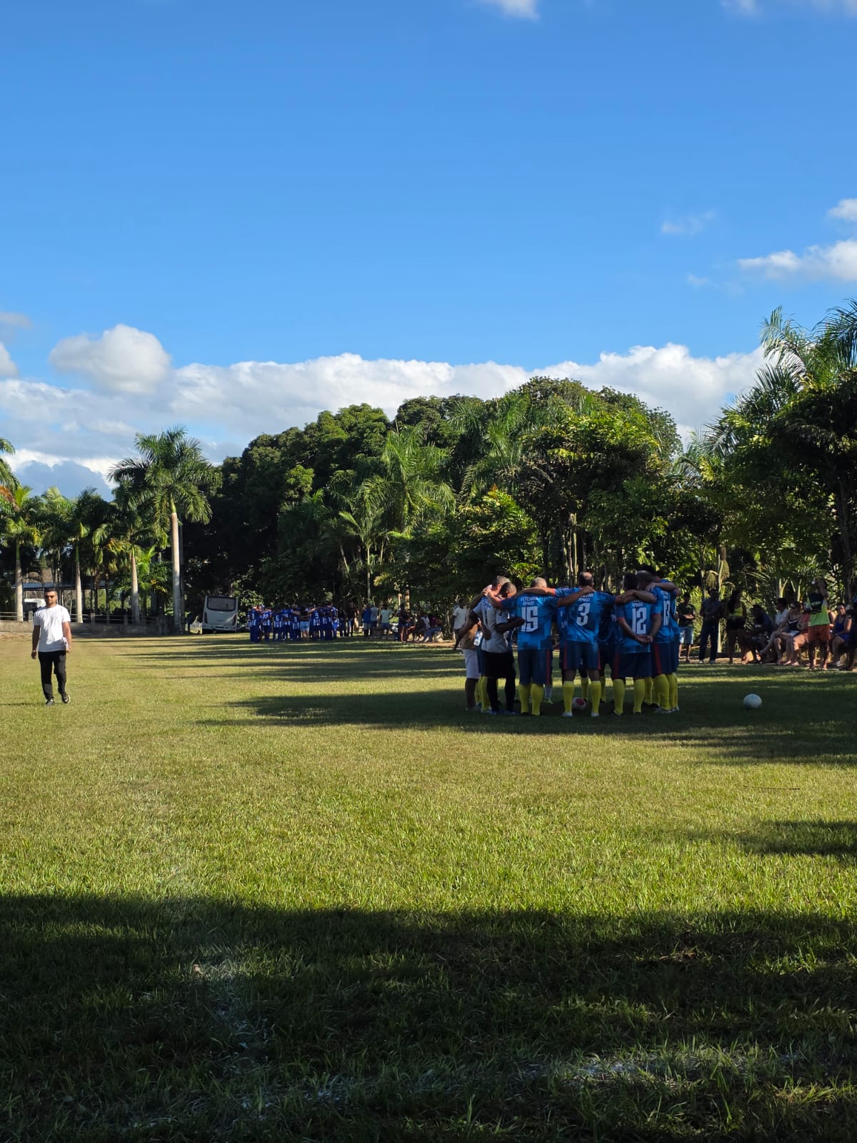 Leia mais sobre o artigo Campeonato Municipal de Futebol Veterano tem início empolgante em Nova Venécia