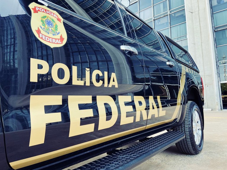 Leia mais sobre o artigo Polícia Federal faz buscas contra suspeito de espalhar dinheiro falso em Nova Venécia